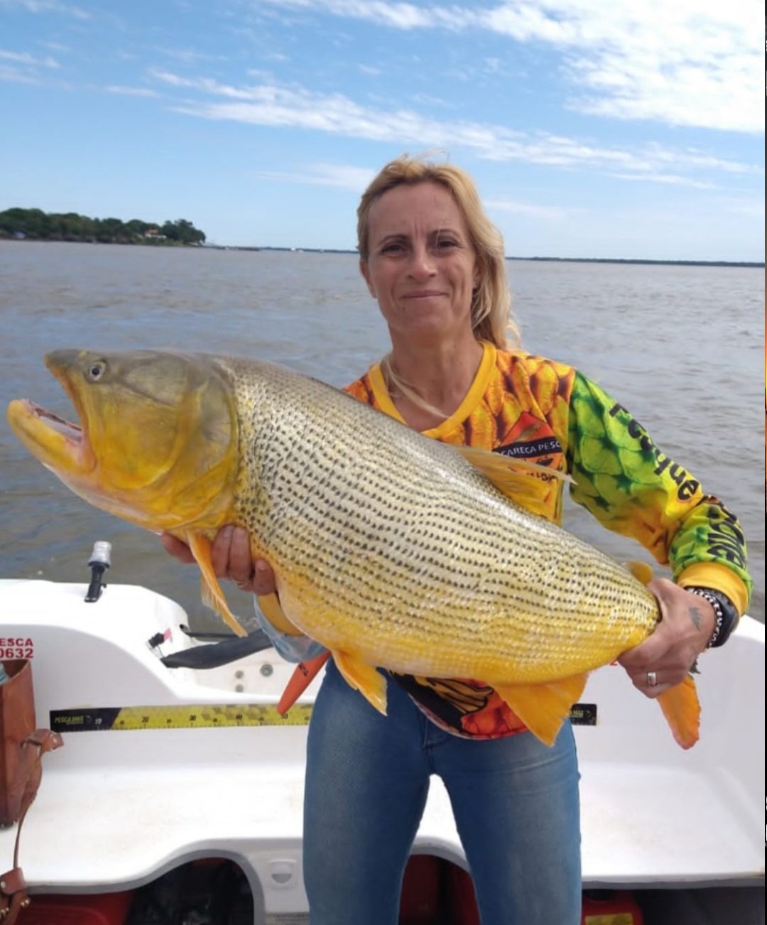 mercedes balbastro pesca dorado paso de la patria